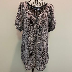 Izod paisley black/grey  t shirt top in excellent condition